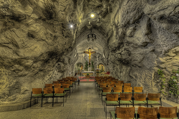 Sziklatemplom (Rock Church)