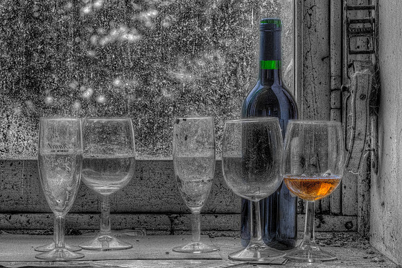 2021: in remembrance of a good friend who passed away eight years ago.a re-edit of a photo I made on the first URBEX trip we did together. you will never be forgotten mate